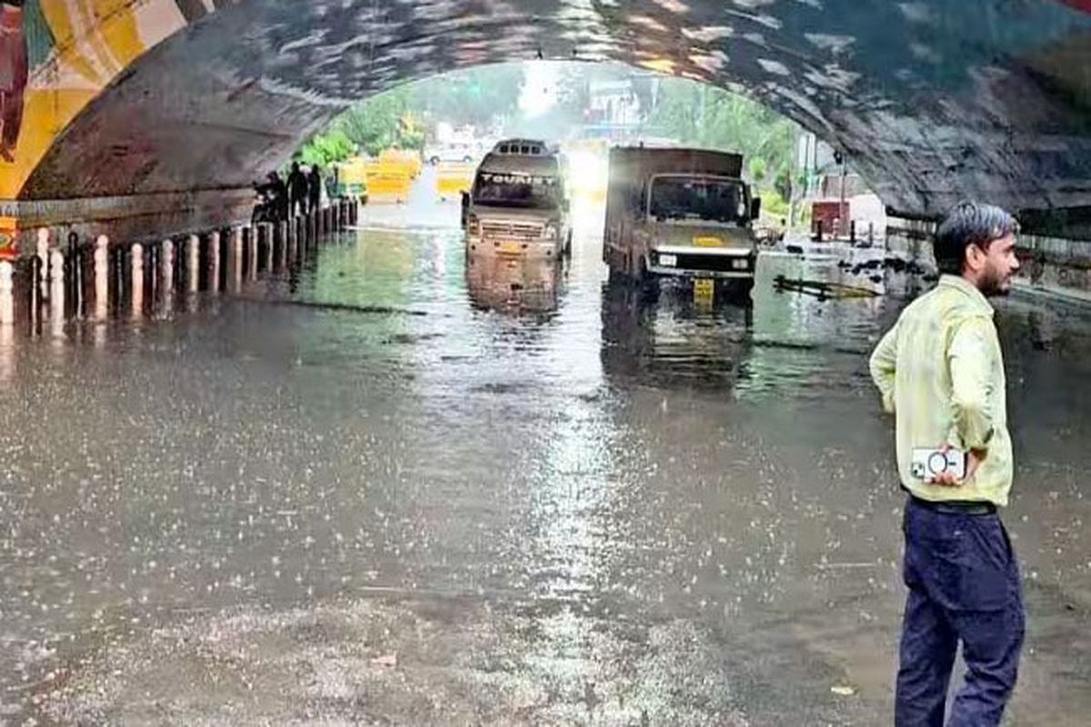 Heavy Rain in delhi